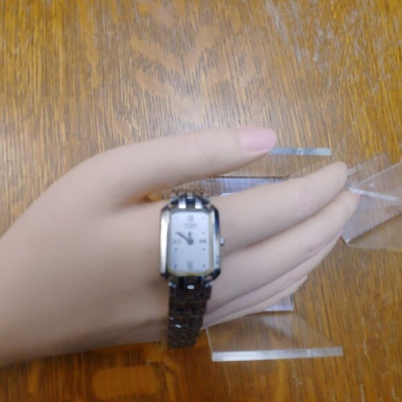 Citizen Silver Tone Quartz Watch Vintage Rectangular Face Roman Numerals Metal main image 9